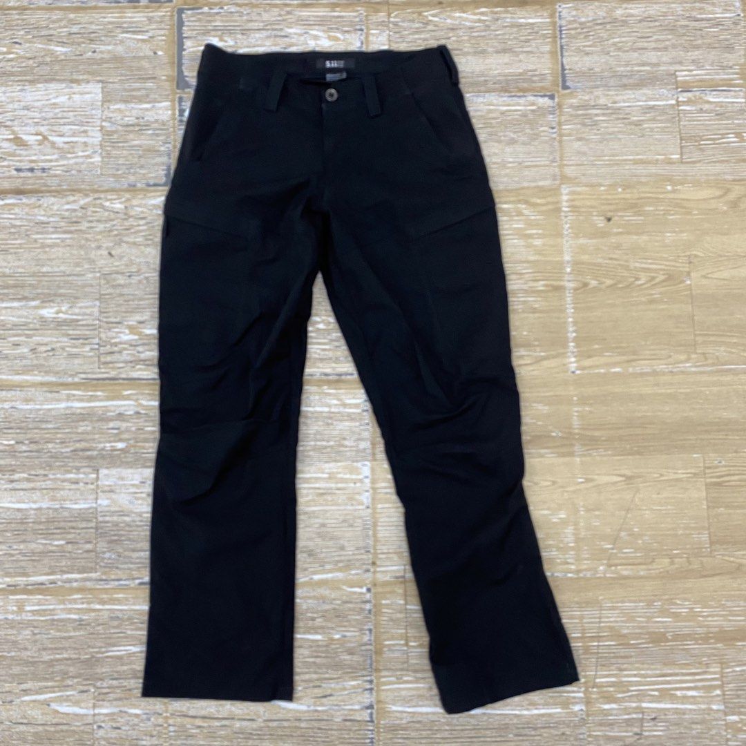 5.11 Tactical Cargo Pants for Men (Category: Trousers) located in Bacolod City. Submitted by ictrends_6100 (Listing ID 1468080031, Image 1). Description: • Sz 31-32 fit (30 on tag) • L: 40 •leg op: 11 • Like new • No Flaws • Color rate: 9.9/10 • Super Black Just leave an Offer ❤️.