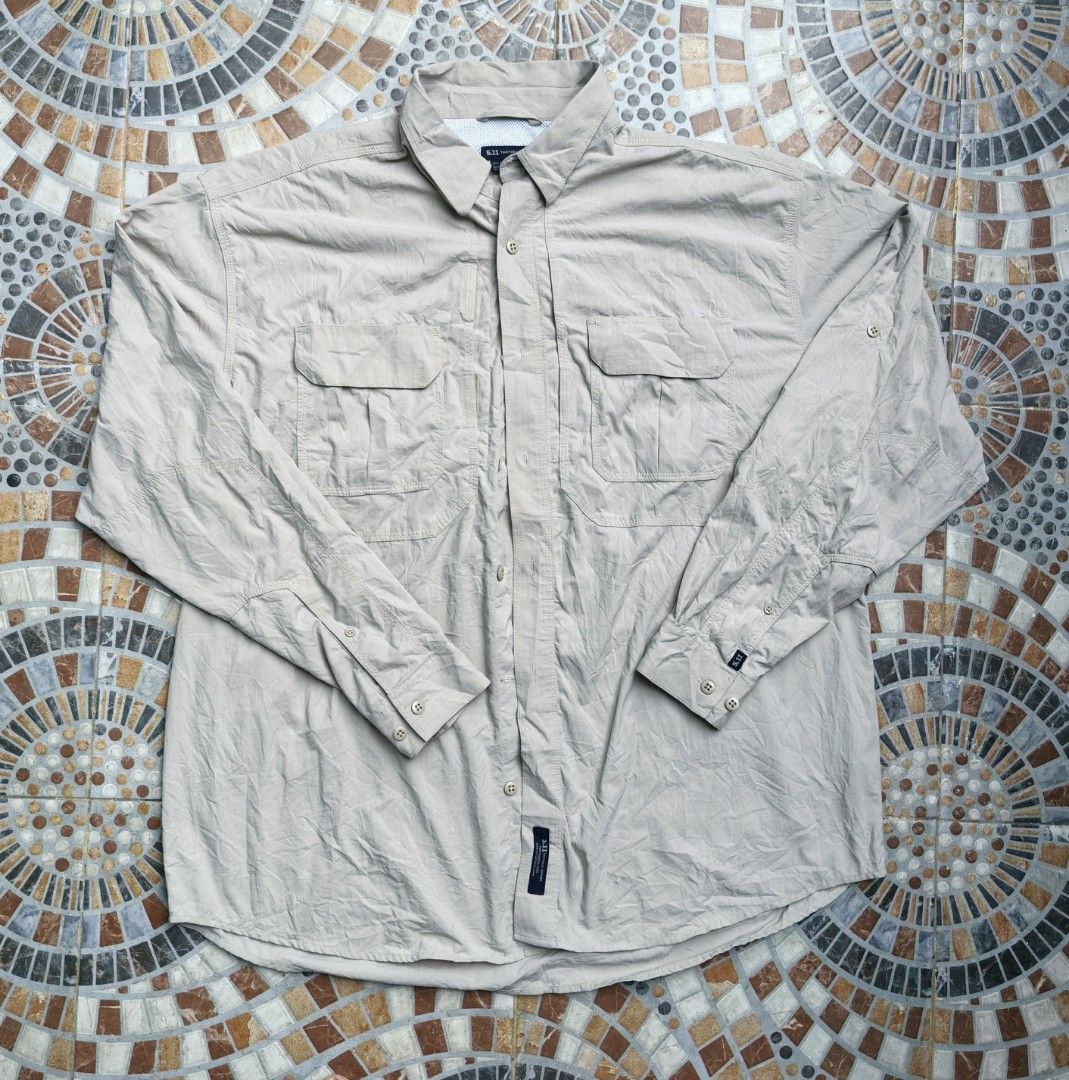 511 tactical utility long sleeve (Category: Coats, Jackets and Outerwear) located in Quezon. Submitted by miksxthrift (Listing ID 1468111751, Image 1). Description: .