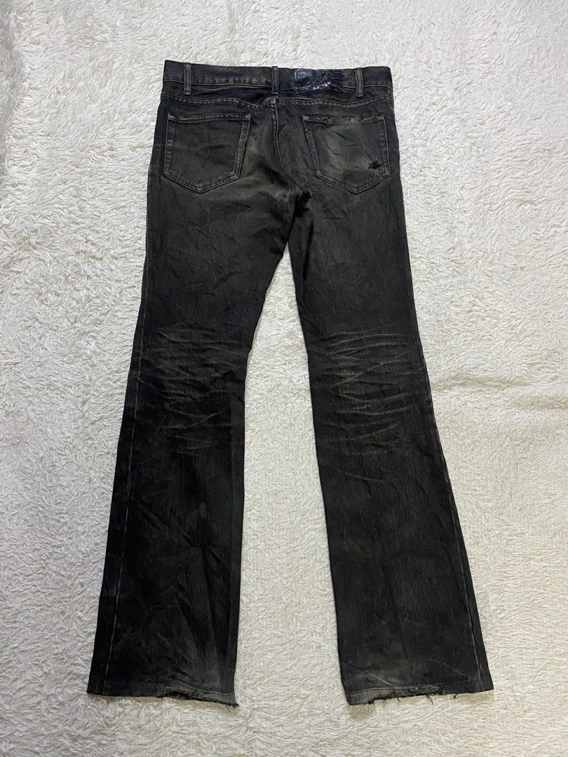 5351 Pour Les Hommes Python Patch Mud-Wash Flare Jeans. (Category: Jeans) located in Cavite. Submitted by nld_thrift (Listing ID 1468184742, Image 2). Description: 5351 Pour Les Hommes Python Patch Mud-Wash Flare Jeans. W 32 Inch L 40 INCH Lo 8.5 INCH Size 1 on tag Japan No refund/ no return, ask before buy, all sales are final. IF YOU ARE IN DOUBT ABOUT ANY DETAILS OF THE ITEM YOU’RE PURCHASING PLEASE FEEL FREE TO CONTACT US - NLD Thrift .