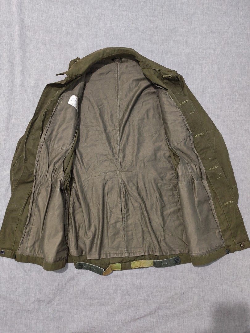 80s Italian army field jacket (Category: Coats, Jackets and Outerwear) located in Baguio. Submitted by used_clothing2600 (Listing ID 1468156987, Image 3). Description: 80s Italian army field jacket size medium verygood condition width 22 length 30 shoulders 18.5 sleeve length 23.5 P 2,880.