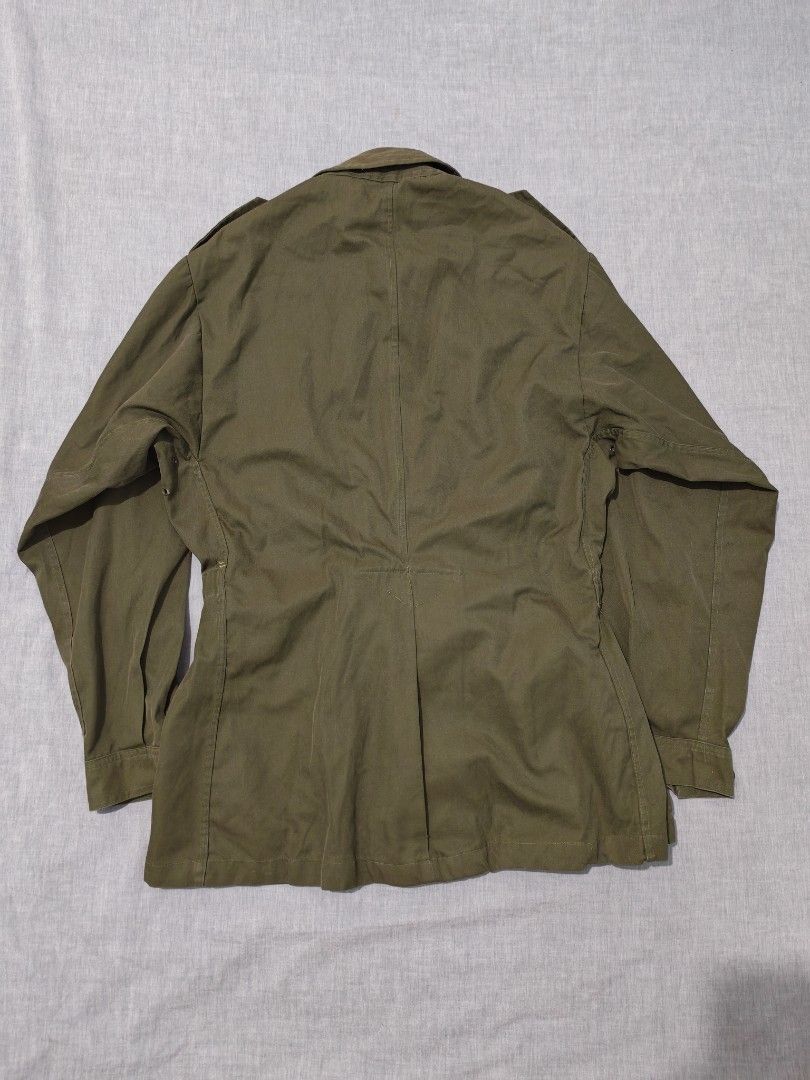 80s Italian army field jacket (Category: Coats, Jackets and Outerwear) located in Baguio. Submitted by used_clothing2600 (Listing ID 1468156987, Image 2). Description: 80s Italian army field jacket size medium verygood condition width 22 length 30 shoulders 18.5 sleeve length 23.5 P 2,880.