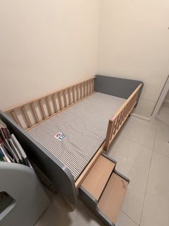 （分類：）位於 。 由 home.decluttering 提交（商品編號 1468236024，圖片 1）。簡介： 。
