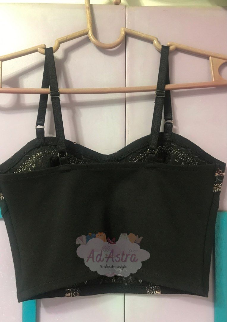 -&.- Embroidered Crop Top - Authentic Preloved (Category: Sleeveless) located in Pasay City. Submitted by adastra_ph (Listing ID 1468180854, Image 3). Description: - Color: Black - Size: XS - Design: Detailed front embroidery with sweetheart neckline and patterned trim - Straps: Adjustable black straps - Back: Clean, straight neckline - Condition: Good, worn a few times - Style: Great for casual outings - Note: sobrang fitted po nito. Pang petite