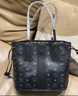 （分類：）位於 。 由 bellezza. 提交（商品編號 1468130674，圖片 1）。簡介： 。