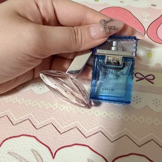 (Category: ) located in . Submitted by CherryBerryCloset (Listing ID 1468264752, Image 1). Description: .