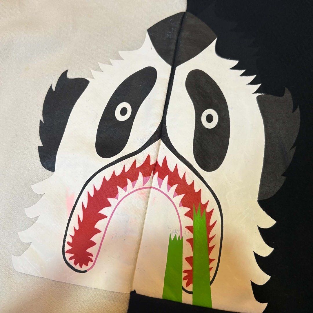 A Bathing Ape BAPE Split Panda Shark Sweatshirt (Category: Coats, Jackets and Outerwear) located in Aloran. Submitted by lux2kph (Listing ID 1468211959, Image 3). Description: OFF 26x20 NO ISSUE .