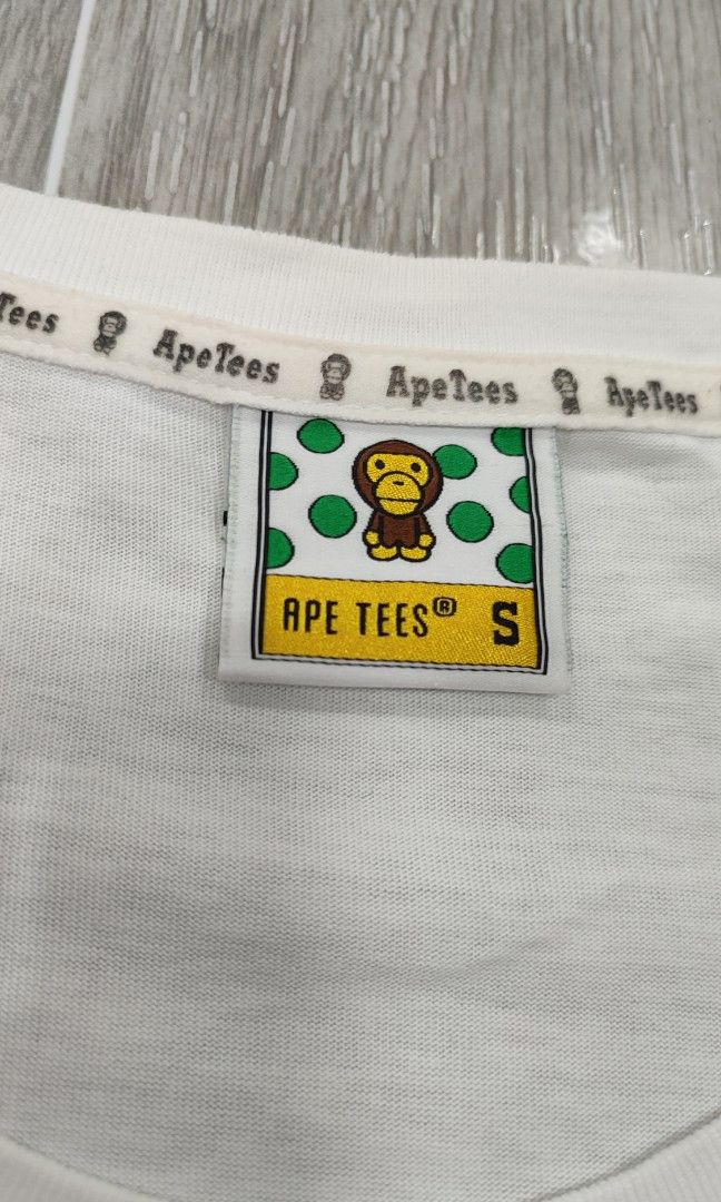 AAPE (Category: Shirts) located in Manila. Submitted by fhilbelensoncuenco09 (Listing ID 1468109777, Image 3). Description: AAPE ( small on tag ) Width: 16 Length: 24.5 Condition: Excellent Color Rate: 9.8/10 Issue: (Colors may vary due to lighting) Mine: 380 (automatically yours, add shipping fee if outside Surallah).