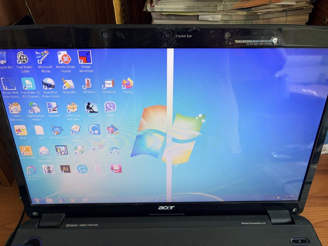 Acer Laptop For Sale (Category: Laptops & Notebooks) located in Marikina City. Submitted by jr.listings (Listing ID 1468176738, Image 3). Description: Acer Laptop Aspire 7736Z-4088 Intel Pentium Processor T4400 17.3 HD + LED LCD 3 GB Memory 320 GB HDD DVD Super Multi DL Drive Acrr Nplify 802.11b/g/n 6 Cell Lion Battery RFS: hindi na gumagana ang battery ang monitor may white line sa gitna (hindi ko na balak bikhan ng new screen).