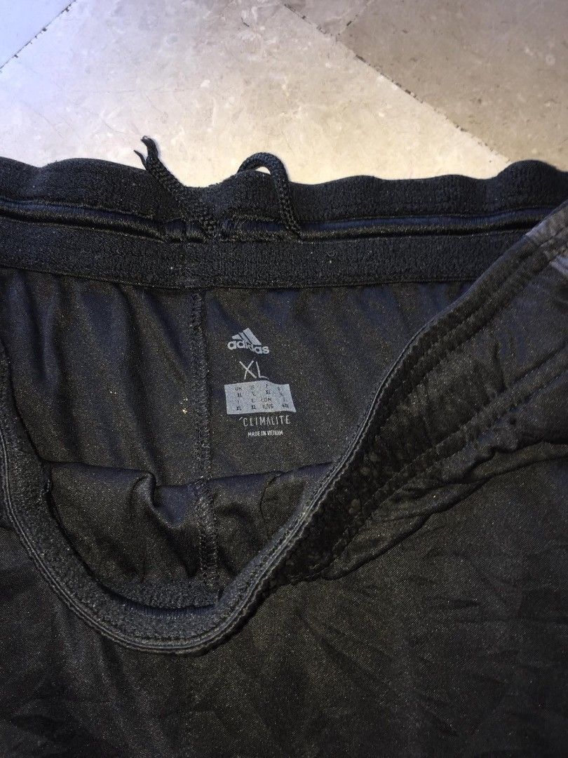 Adidas Climalite Shorts XLarge (Category: Shorts) located in Naga. Submitted by bonethugz1822 (Listing ID 1468232952, Image 3). Description: Verygood condition No issues Colorate 9/10 250+sf.