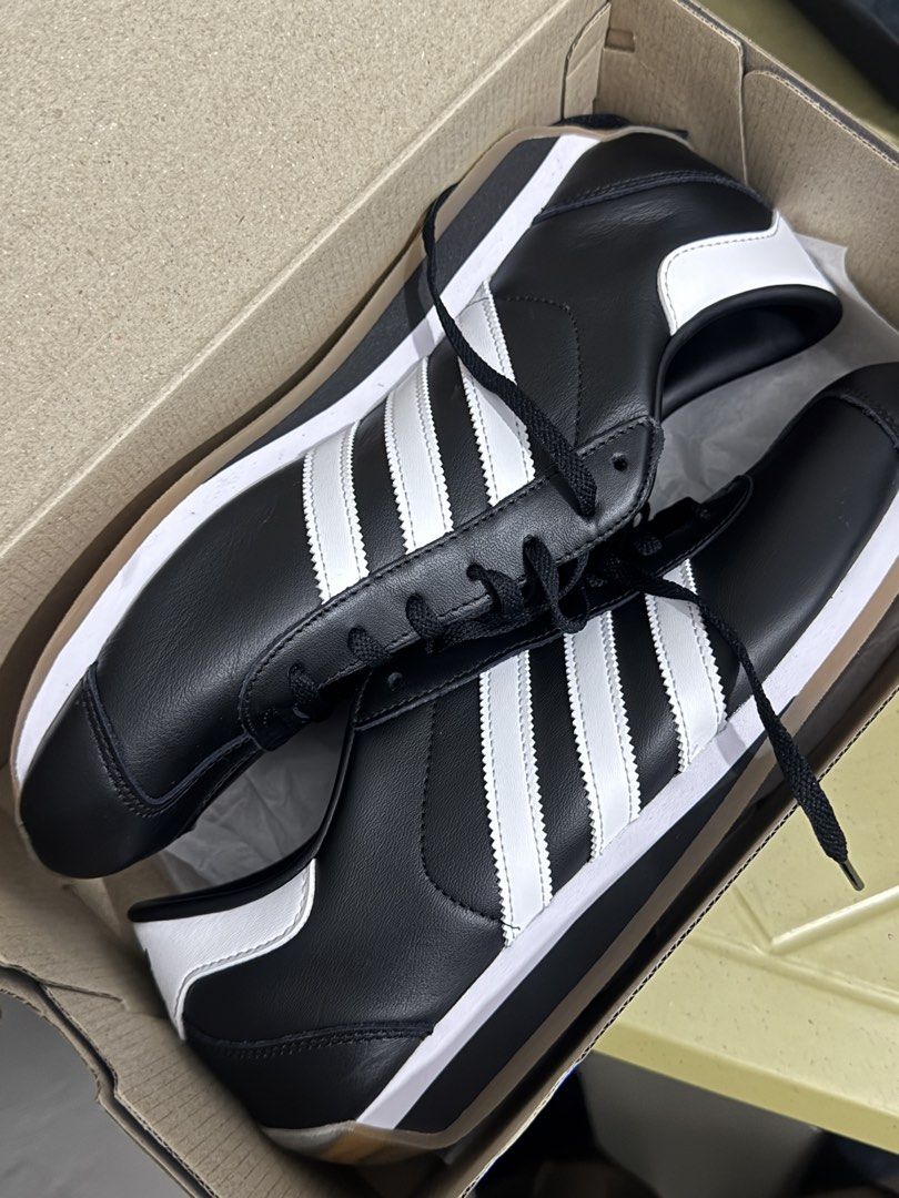 Adidas Country II (Category: Casual Shoes) located in Makati City. Submitted by rare.vincent (Listing ID 1468193232, Image 2). Description: .