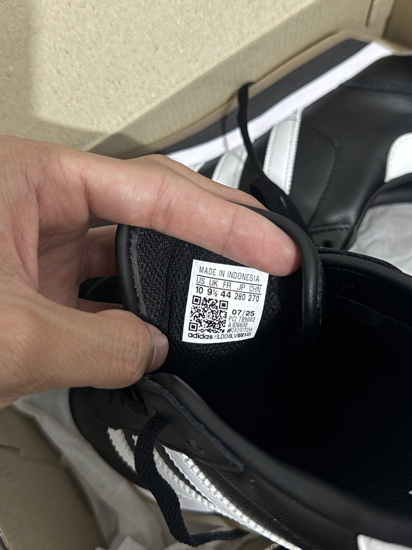 Adidas Country II (Category: Casual Shoes) located in Makati City. Submitted by rare.vincent (Listing ID 1468193232, Image 3). Description: .