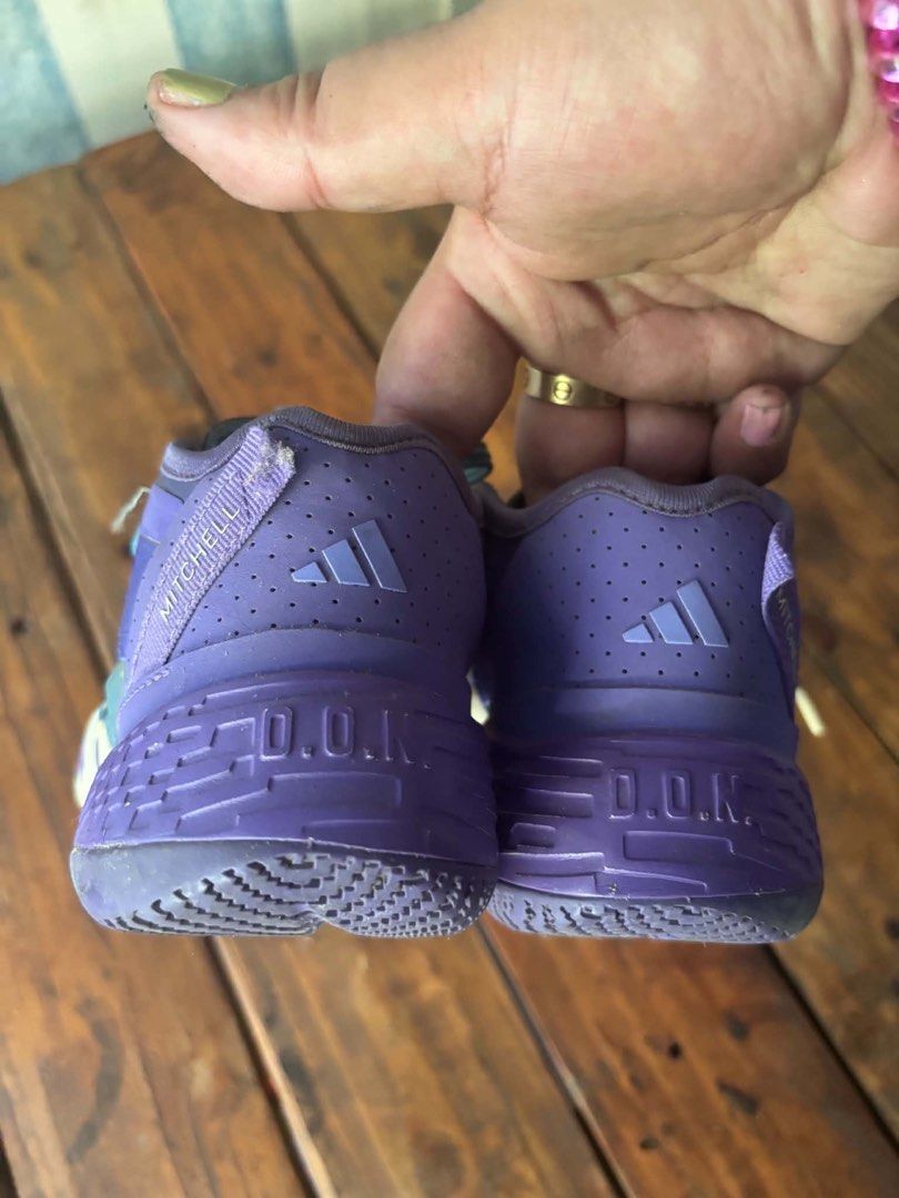 Adidas D.O.N (Category: Babies & Kids Fashion) located in Taguig. Submitted by dieannerscoffffeeeeee (Listing ID 1468069908, Image 2). Description: .