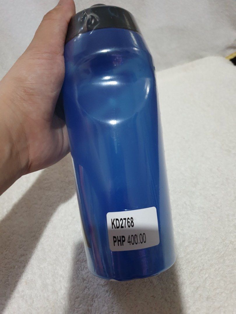 Adidas Gym and Training Bottle 500ml (Category: Water Bottles & Tumblers) located in Las Pinas. Submitted by epitome.mnl (Listing ID 1468097213, Image 3). Description: 💎Brand New with tag 💎Adidas 💎Size 500ml 💎SRP 400 💎All items 100% original 📌MOP GCASH or BDO 📌SF Shouldered by the buyer 📌Lalamove/Grab (via sched) 📌Flash / Gogo Express Provincial 80-240 📌Meetups: Las Pinas/Alabang/Laguna via schedule.