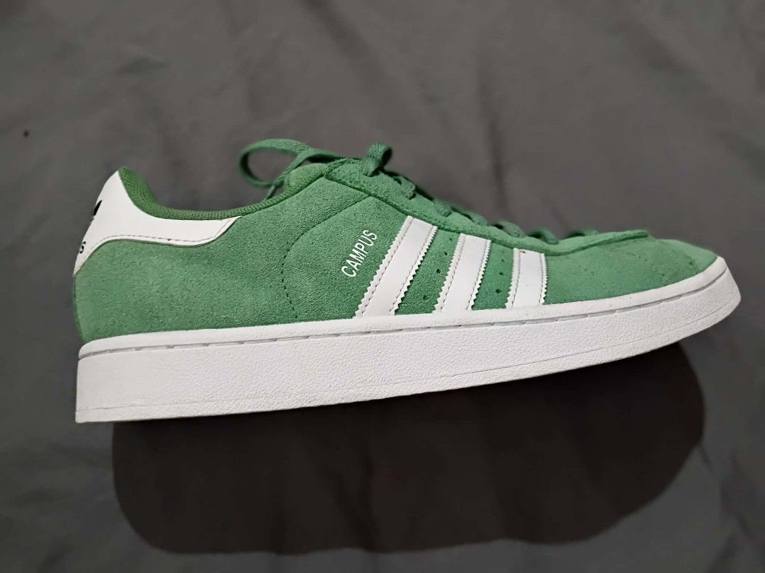 Adidas mint green white campus (Category: Sneakers) located in Quezon City. Submitted by elbert33 (Listing ID 1468081453, Image 1). Description: mint green white campus zise UK 10 sa jeddah saudi Arabia ko nabili good condition negotiable sa price.