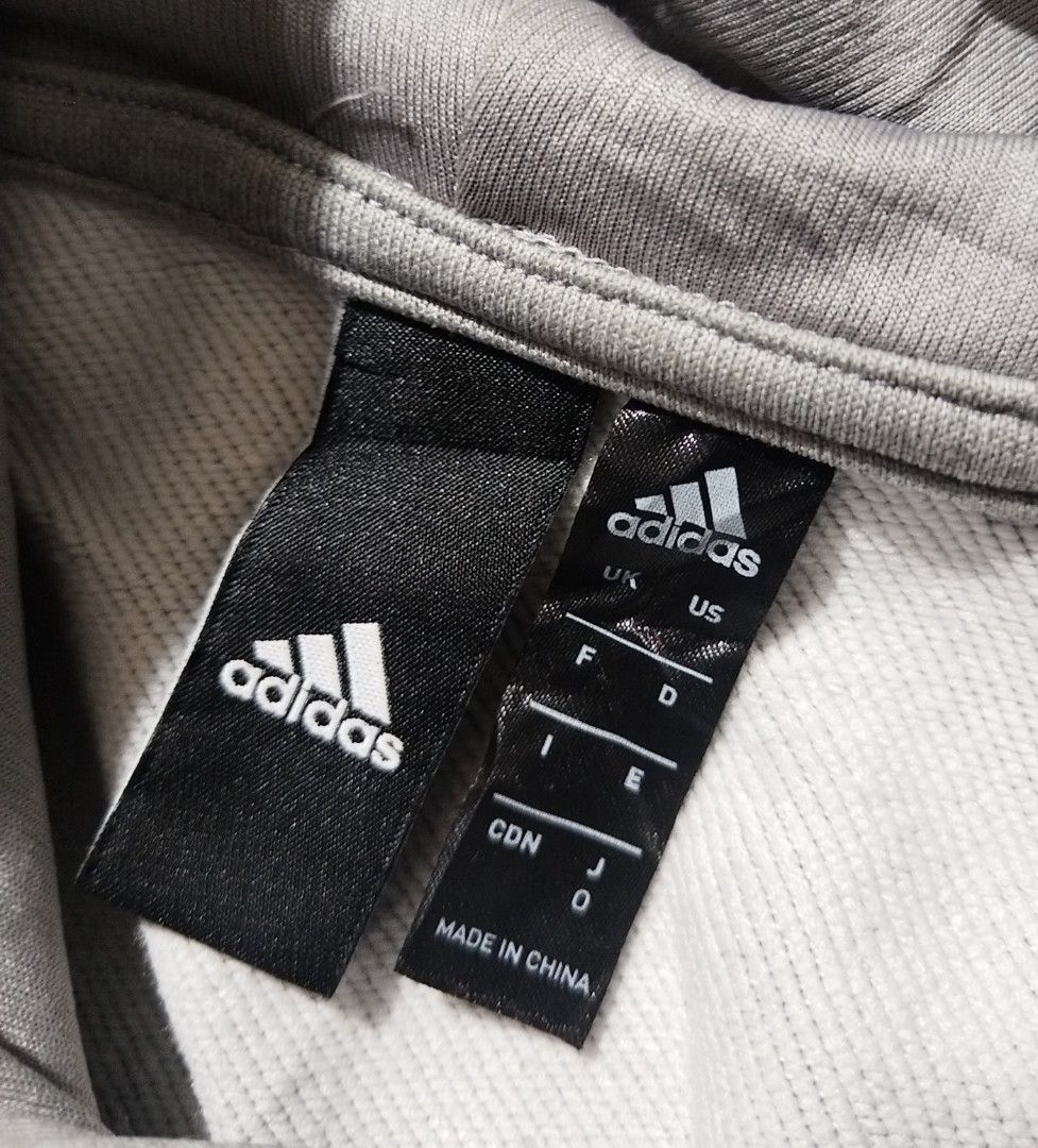 ADIDAS PULLOVER MEN HOODIE (Category: Hoodies) located in Veruela. Submitted by ivytalibo62410 (Listing ID 1468195903, Image 3). Description: ADIDAS PULLOVER MEN HOODIE ▪️ Size Large ▪️ 22 x 28 On Tape ▪️ Like new condition ▪️ No issues 550 + Shipping fee 🚘 LOC. Veruela AGUSAN DEL SUR 📍.