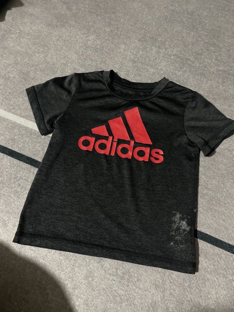 Adidas shirt for kids (Category: Babies & Kids Fashion) located in Manila. Submitted by _eahmczz (Listing ID 1468264066, Image 1). Description: Nasa pic na po yung issue.