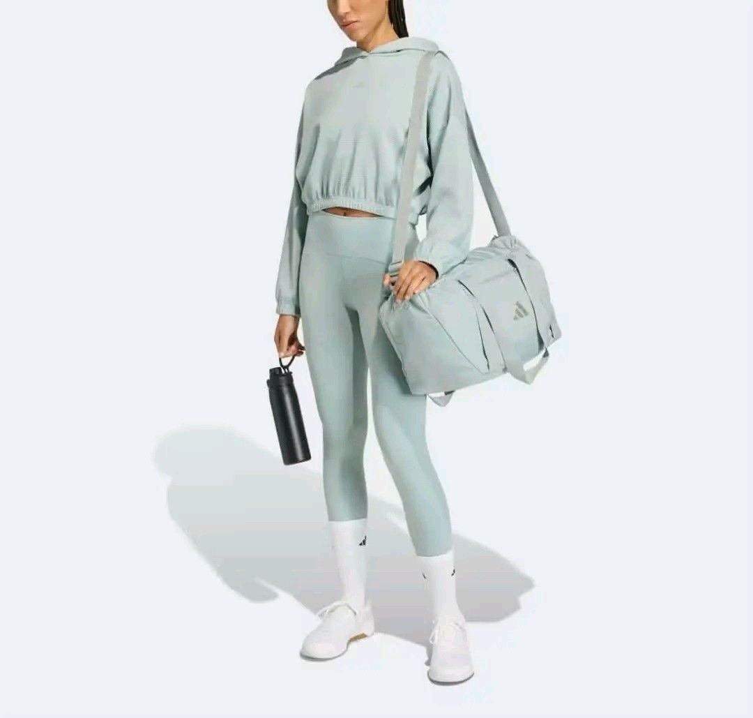 Adidas tote bag (Category: Tote Bags) located in Quezon City. Submitted by barbosac (Listing ID 1468262240, Image 1). Description: .