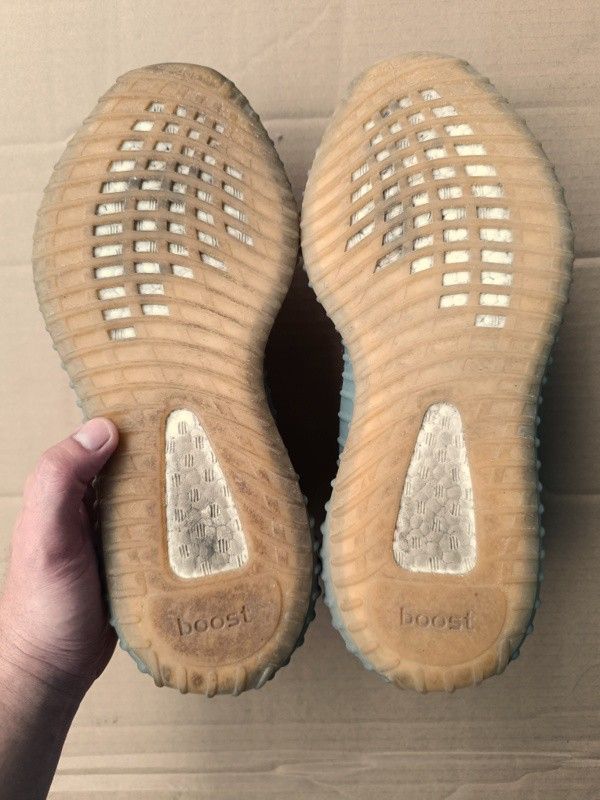 Adidas Yeezy 350 V2 Israfil (Original) (Category: Sneakers) located in Bacoor. Submitted by nineties_kid (Listing ID 1468112321, Image 3). Description: <====• Adidas Yeezy 350 V2 Israfil (Original) Size: 10.5 -Still in great and presentable condition. Rarely worn Issue: No box. Hand over gift lang kasi sakin ng tito ko from U.S. Slight dirty kasi medyo nagamit ko pa but i clean my shoes dont worry RFS: Need funds pambili ng bagong shoes _________