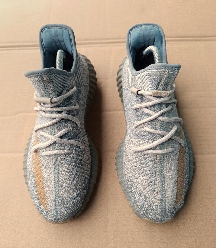 Adidas Yeezy 350 V2 Israfil (Original) (Category: Sneakers) located in Bacoor. Submitted by nineties_kid (Listing ID 1468112321, Image 1). Description: <====• Adidas Yeezy 350 V2 Israfil (Original) Size: 10.5 -Still in great and presentable condition. Rarely worn Issue: No box. Hand over gift lang kasi sakin ng tito ko from U.S. Slight dirty kasi medyo nagamit ko pa but i clean my shoes dont worry RFS: Need funds pambili ng bagong shoes _________