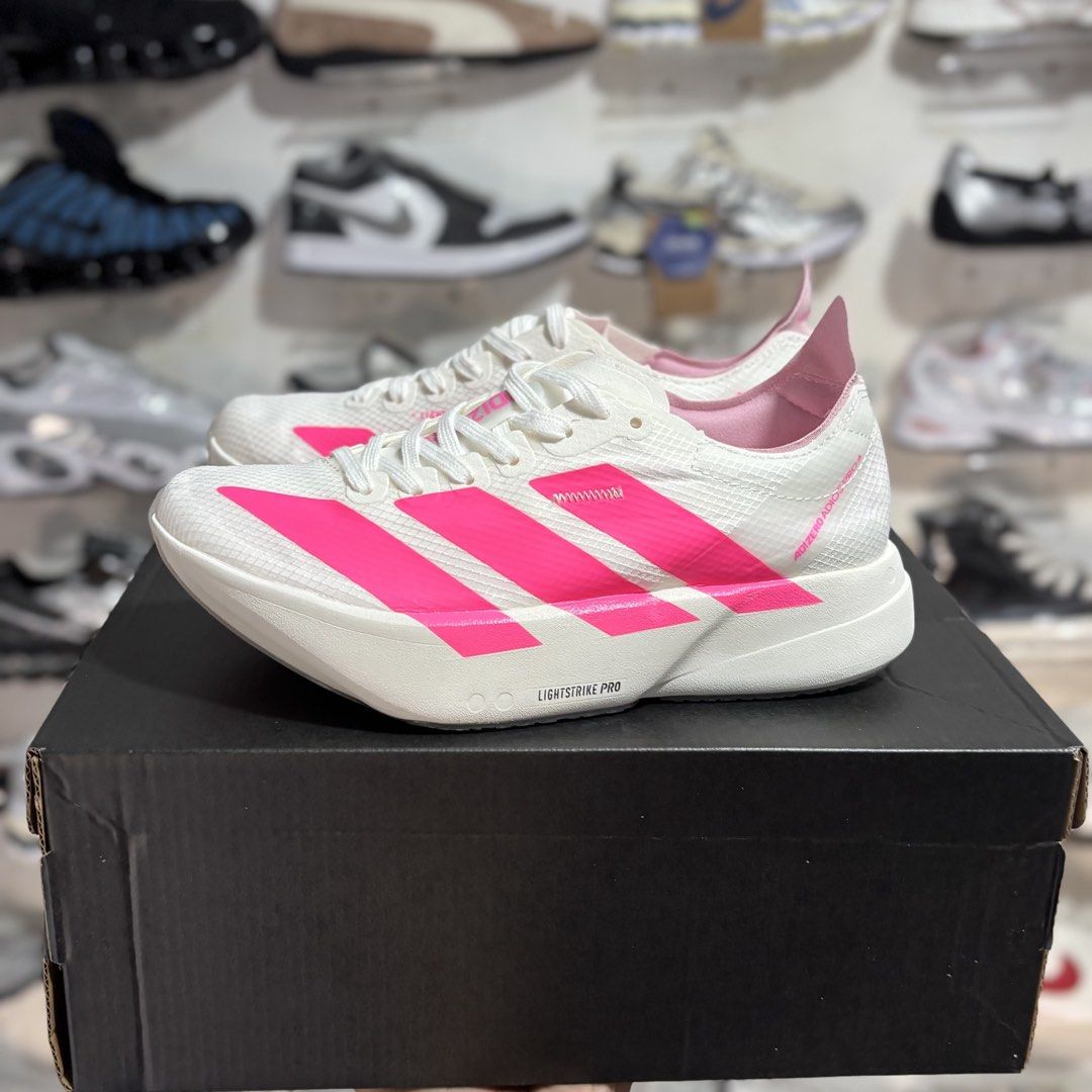 Adios pro (Category: Sneakers) located in San Nicolas. Submitted by sneakerfreakerph (Listing ID 1468141716, Image 1). Description: 36-40.