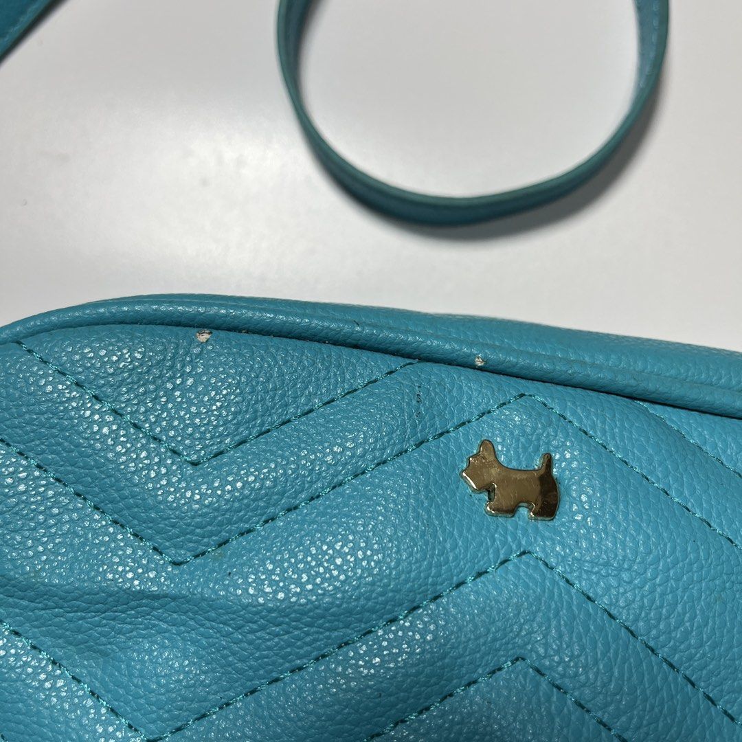Agatha paris sling bag (Category: Cross-body Bags) located in Cagayan de Oro. Submitted by kojisalas (Listing ID 1468218501, Image 2). Description: Height: 6 Length: 8 Depth: 2.5 Issues: needs cleaning and may peeling (can be seen in photos).