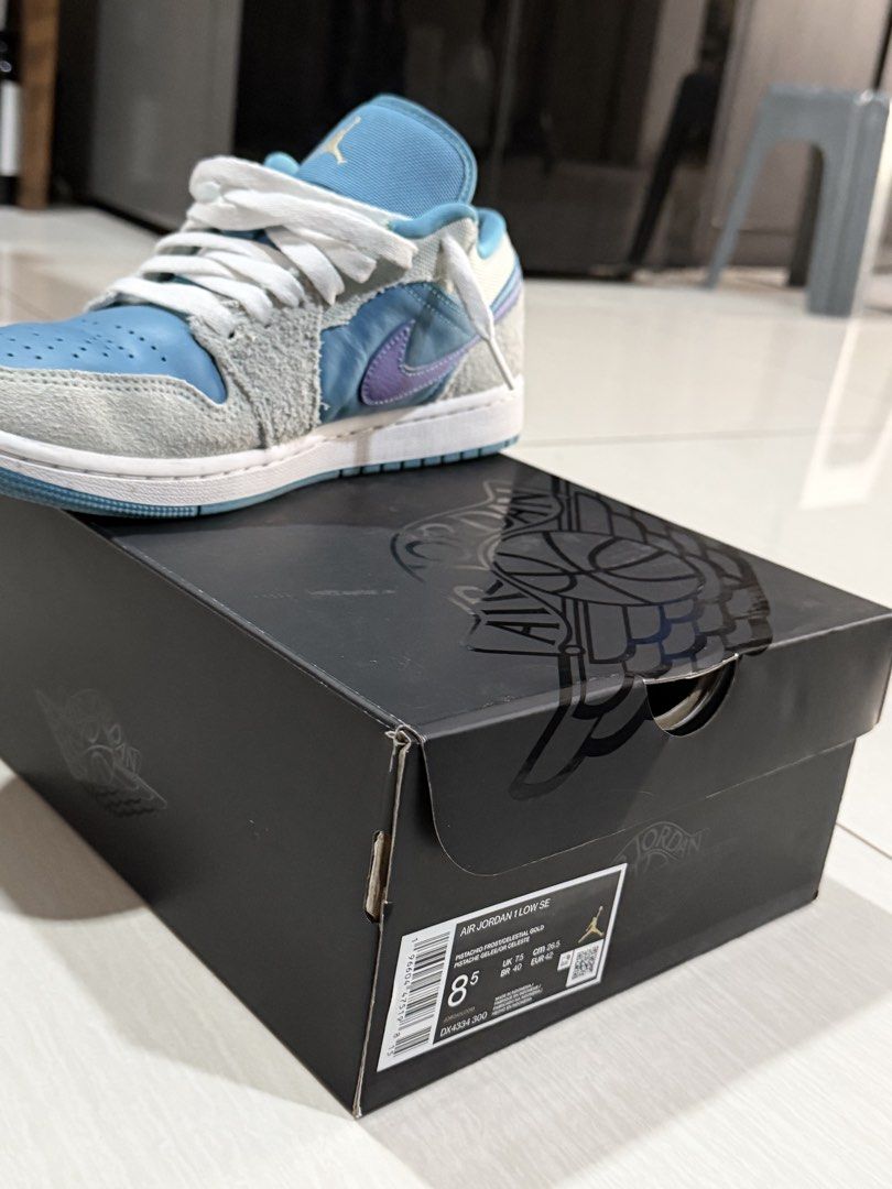 Air Jordan 1 Low SE( preloved) (Category: Sneakers) located in Paranaque City. Submitted by iamminel (Listing ID 1468282890, Image 2). Description: For sale : Air Jordan 1 low SE preloved size 8.5 US.