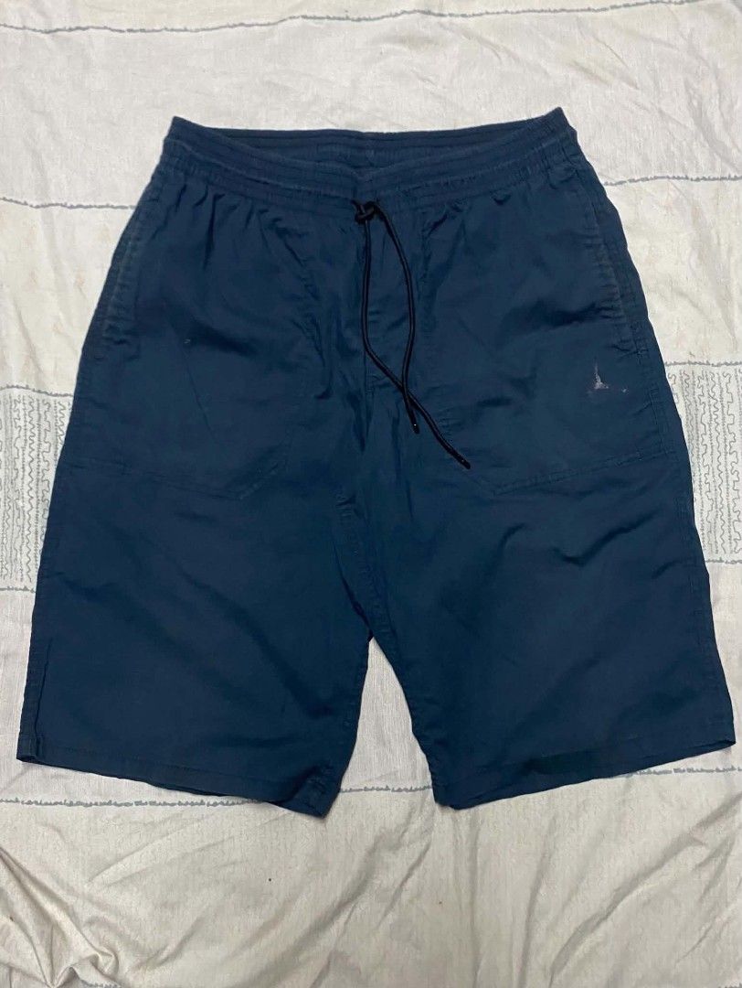 Air Jordan City Short (Category: Shorts) located in Manila. Submitted by kayzthawan (Listing ID 1468152323, Image 1). Description: ₱300.00 💎 Air Jordan City Short Size : Medium (34) Dimes : 30-36 x 21 Condition : Excellent Condition : 9.5 Issue : Fade Logo Design.