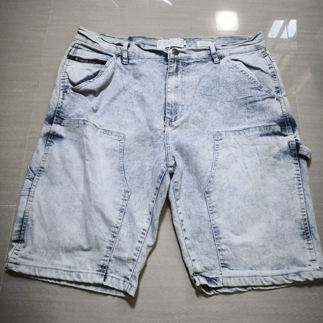 Akademiks Double Knee Carpenter Shorts 36 (Category: Shorts) located in Guimba. Submitted by naztystuff (Listing ID 1468103890, Image 1). Description: Akademiks Double Knee Carpenter Shorts sz 36 34-40x22 400.