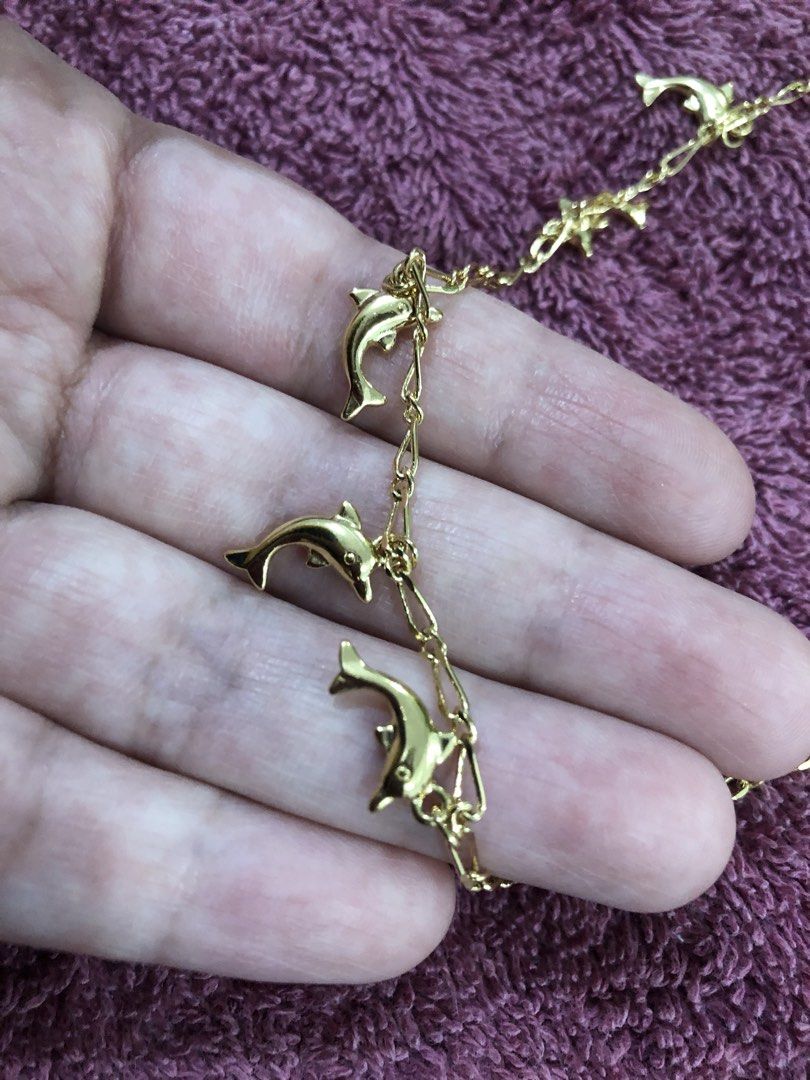 Alaskan Gold Dolphin Statement Necklace 15 Inch (Category: Necklaces) located in Caloocan City. Submitted by toris.closet.mnl (Listing ID 1468237797, Image 2). Description: Alaskan Gold, non-tarnishable Approx 15 inches Negotiable Can be bought in a set with the Dolphin bracelet on my profile.