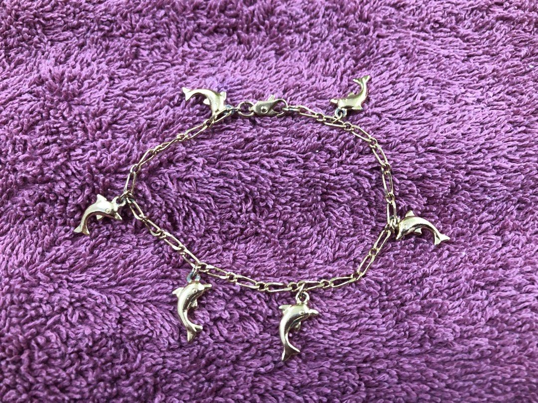 Alaskan Gold Dolphin Statement Bracelet 7 Inch (Category: Bracelets) located in Caloocan City. Submitted by toris.closet.mnl (Listing ID 1468238133, Image 1). Description: Alaskan Gold, non-tarnishable Approx 7 inches Negotiable Can be bought in a set with the Dolphin necklace on my profile.