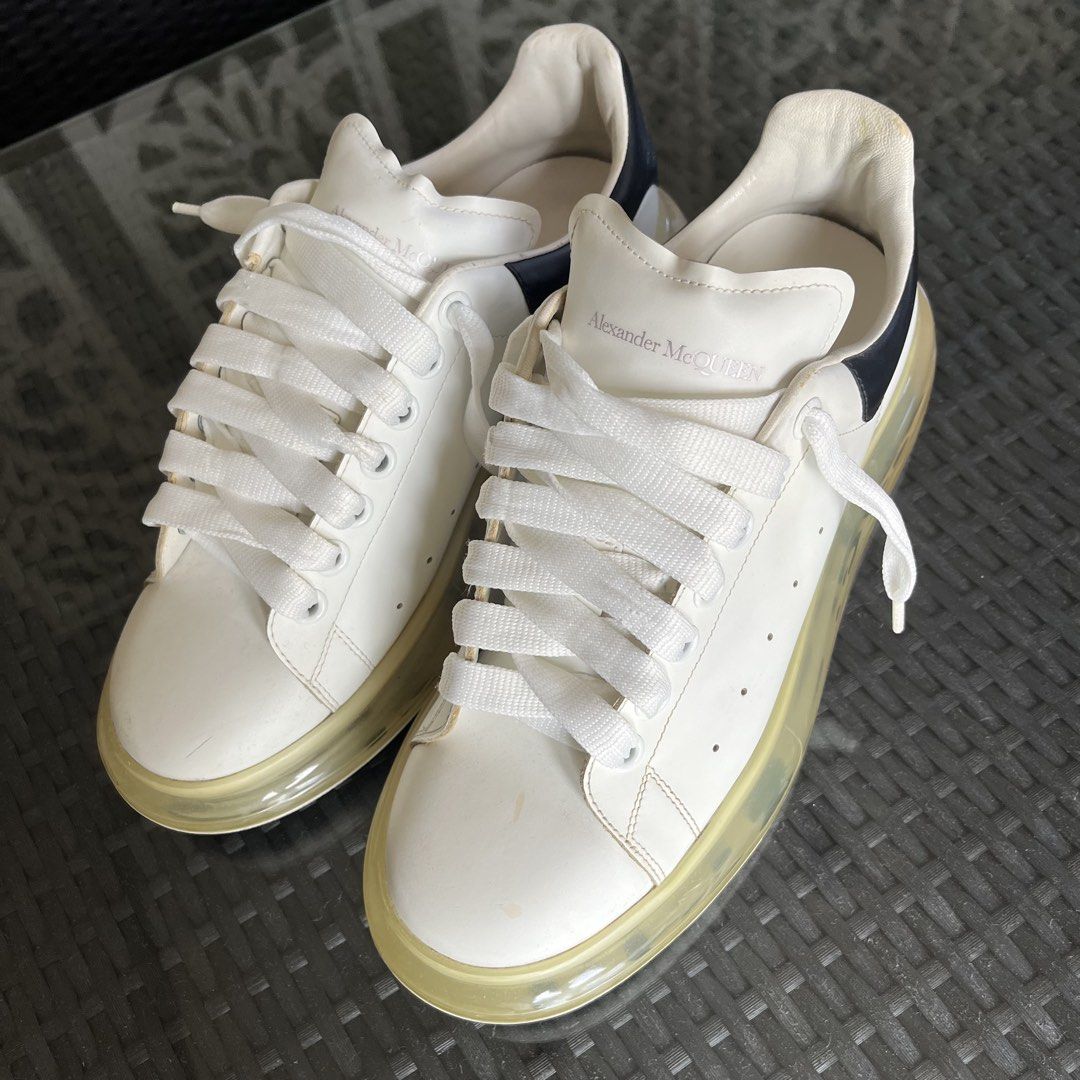 Alexander Mcqueen Oversized (Category: Sneakers) located in Manila. Submitted by gian32 (Listing ID 1468134191, Image 1). Description: Selling my pre-owned Alexander McQueen Oversized Sneakers with the Transparent/Clear Sole variant. • Brand/Model: Alexander McQueen Oversized Transparent Sole • Style Code: 604232 (Stamped inside tongue) • Colorway: White / Black Leather Heel Tab • Size: 41 EU (Fits best for US 8 to 8.5) • Condition: Pre-owned. Le