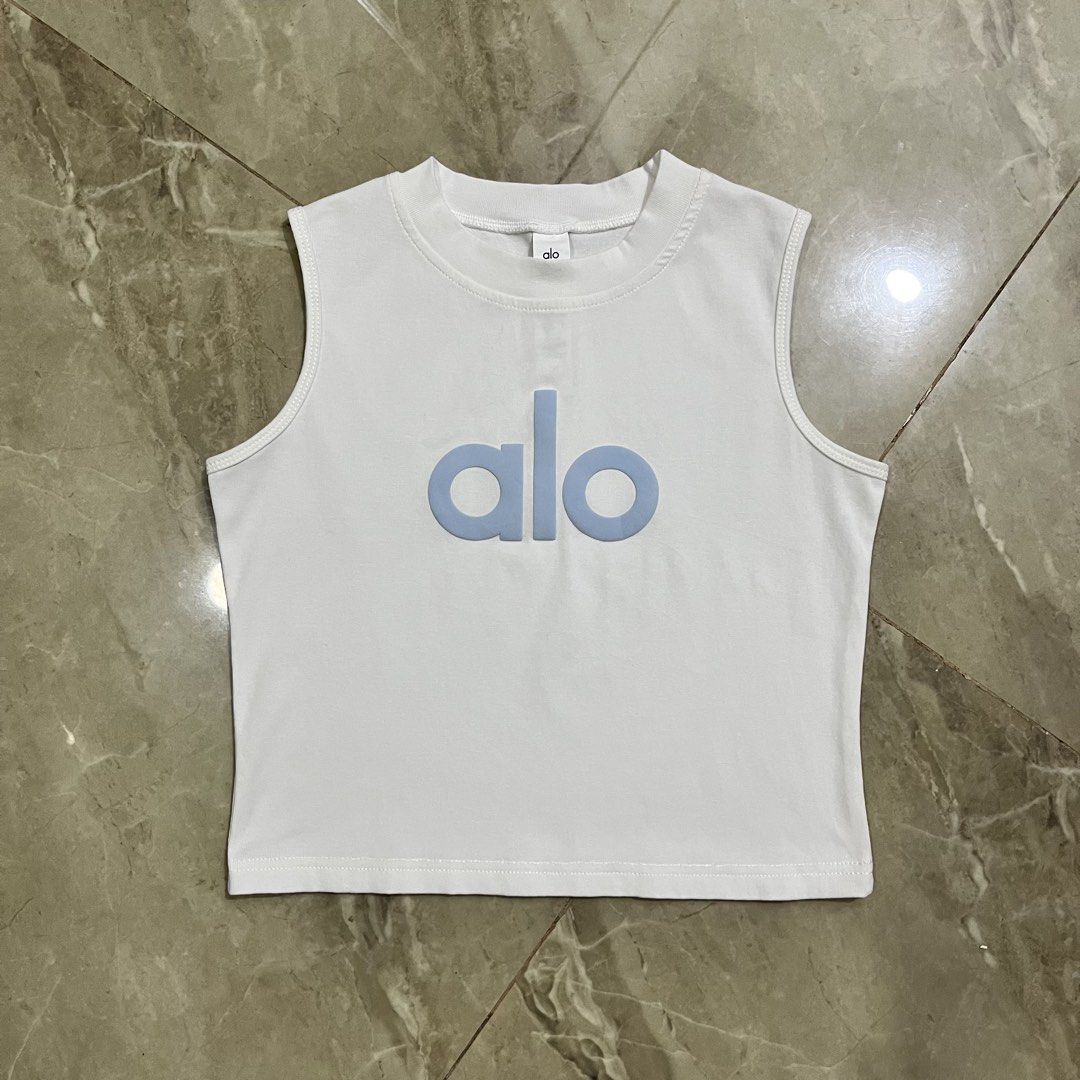 ALO WOMENS WHITE TOP (Category: Activewear) located in Marikina City. Submitted by arniejane23 (Listing ID 1468258077, Image 1). Description: ALO WOMENS WHITE TOP SIZE M ON TAG DIMENSION width - 15.5 length - 15.5 NO ISSUE/NO FLAWS EXCELLENT CONDITION!! 📩📩📩.