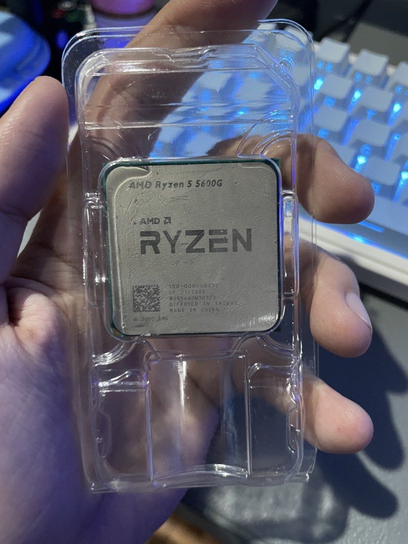 AMD Ryzen 5 5600G (Category: Computer Parts) located in Quezon City. Submitted by jaretlopez (Listing ID 1468281211, Image 1). Description: - Model: AMD Ryzen 5 5600G Desktop Processor - Socket: AM4 with powerful integrated graphics - Condition: Pulled from a working system, pins are 100% straight and clean - Packaging: Comes in a clear plastic clamshell for safe transport and storage - Status: Tested, working, and ready for your new build! Mode 