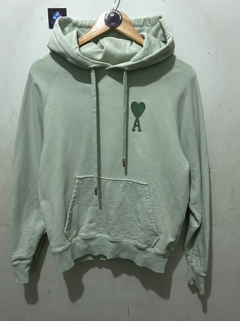 AMI HOODIE (Category: Luxury Apparel) located in Rizal. Submitted by thrift.cartel (Listing ID 1468201401, Image 1). Description: .