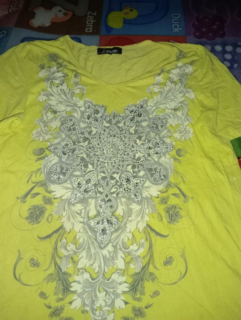 ANGEL PARIS (Category: Activewear) located in Quezon. Submitted by thrift_naku (Listing ID 1468184186, Image 2). Description: WHERE THIS.