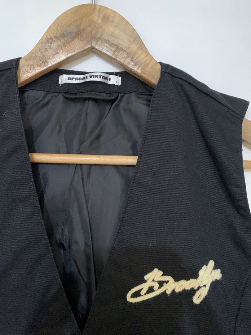 APACHE VINTAGE JAPANESE VEST (Category: Vests) located in Bulacan. Submitted by ridersthrift_ph (Listing ID 1468078858, Image 2). Description: Authentic Made in Japan In Great Condition Size: Large Japan (perfect fit to Medium) No Flaws Gcash Payment Bulacan 📍.