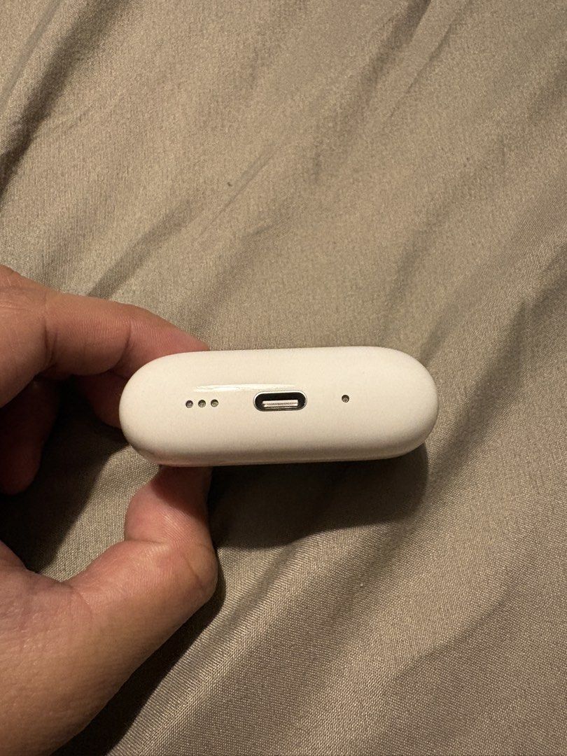 Apple AirPods Pro 3rd Gen + Spigen Case Vault (Category: Earphones) located in Manila. Submitted by dlf.dv (Listing ID 1468143926, Image 3). Description: Apple AirPods Pro 3rd Gen with Free Spigen Rugged Armor Case Bought on October 05, 2026 from Beyond the Box for ₱14,990 (SRP). Rarely used, practically brand new condition! • Condition: 9.9/10 Pristine condition, works perfectly • Proof of Purchase: Physical receipt inside the box for warranty •