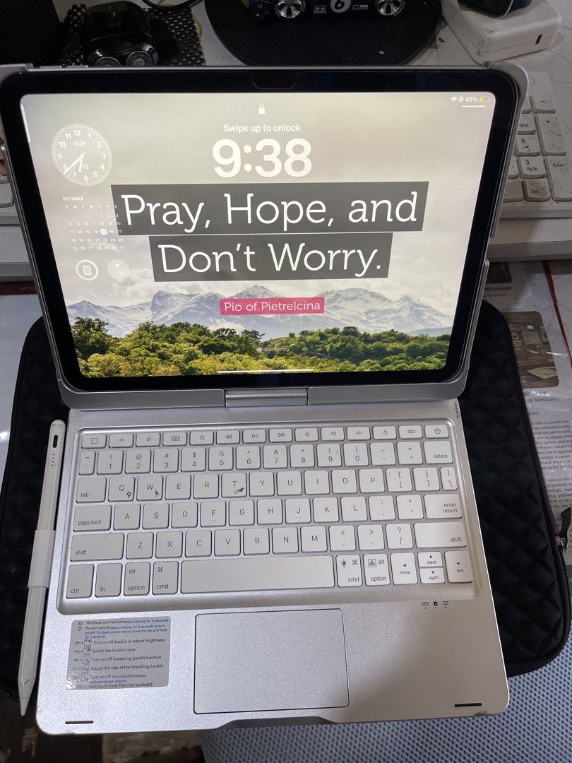 Apple iPad with Keyboard Case and Stylus (Category: iPad) located in Las Pinas. Submitted by gosarim.alton (Listing ID 1468067714, Image 1). Description: - Accessories: Matching keyboard case and stylus included - Condition: Clean screen and pristine back metal casing - Functionality: Keyboard layout is clean and fully functional - Use Case: Great productivity bundle for typing, schoolwork, and daily browsing - Location: Meetups or shipping optio