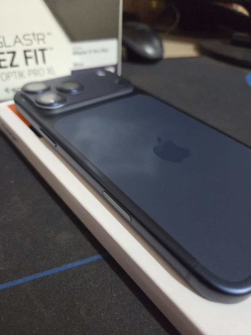 Apple iPhone 17 Pro Max 512GB Deep Blue (Category: iPhone 17 Series) located in Makati City. Submitted by heyrods (Listing ID 1468182741, Image 3). Description: 📱 FOR SALE: iPhone 17 Pro Max 512GB – Deep Blue 💙 💰 Selling Price: ₱78,000 (Negotiable) UNIT DETAILS * Model: iPhone 17 Pro Max * Storage: 512GB * Color: Deep Blue * Battery Health: 95% * Warranty: Out of warranty * First use: October 2025 CONDITION ✨ In pristine condition 📱 Personall