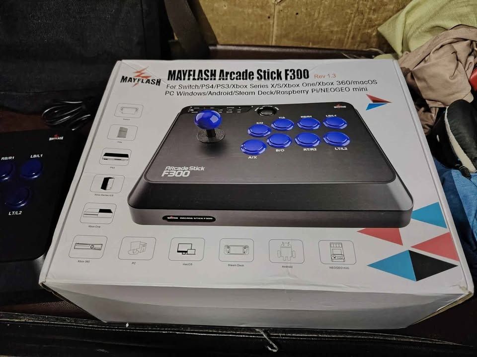 Arcade Stick Mayflash F300 (Category: Controllers) located in Quezon City. Submitted by agstnlwrnce (Listing ID 1468202389, Image 1). Description: Bought in Shoppee, not enough time to learn the controller..