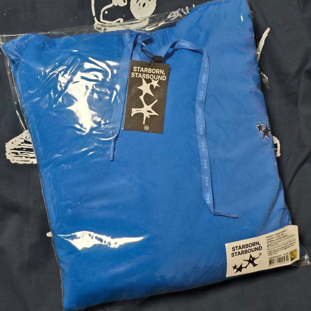 Archiive Riize Wonbin Hoodie (Category: K-Wave Merchandise) located in Santa Rosa. Submitted by madzzz04 (Listing ID 1468257309, Image 1). Description: ★ ₱3,950 ★ with shotaro pc ★ unsealed but never been used ★ can do meet up in sta. rosa, laguna.