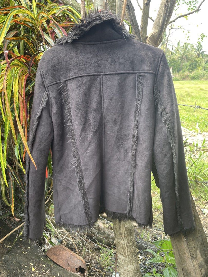 Archive caroll Suede Furr Biker Jacket (Category: Coats, Jackets and Outerwear) located in Manila. Submitted by vyre.archive (Listing ID 1468190525, Image 3). Description: 17.5/24.