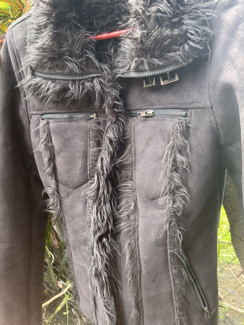 Archive caroll Suede Furr Biker Jacket (Category: Coats, Jackets and Outerwear) located in Manila. Submitted by vyre.archive (Listing ID 1468190525, Image 2). Description: 17.5/24.