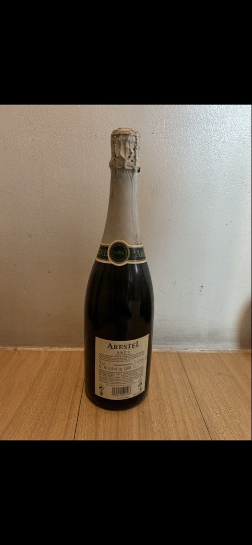 Arestel Brut Cava Sparkling Wine 75cl 11.5% (Category: Beverages) located in Manila. Submitted by jonalyn36017 (Listing ID 1468095413, Image 2). Description: - Product: Spanish Sparkling Wine / Cava - Origin: Sant Sadurní d'Anoia, Spain - Volume: 75cl - Alcohol Content: 11.5% ABV - Style: Brut (Traditional Method) - Condition: Brand new, unopened with foil seal intact - Best Served: Chilled - Ideal for: Celebrations, parties, and everyday toasts 