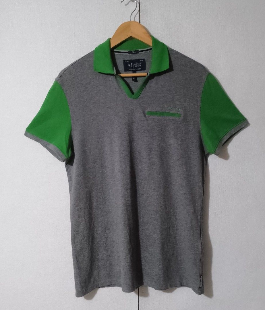 Armani Jeans (Category: Tshirts & Polo Shirts ) located in Iligan City. Submitted by jh_pr0 (Listing ID 1468200436, Image 1). Description: Ármàní Jèáns (slimfit) Good as new Dimes: 20x28 Color rate: 9.9/10 No issue Mine: 1k+sf.