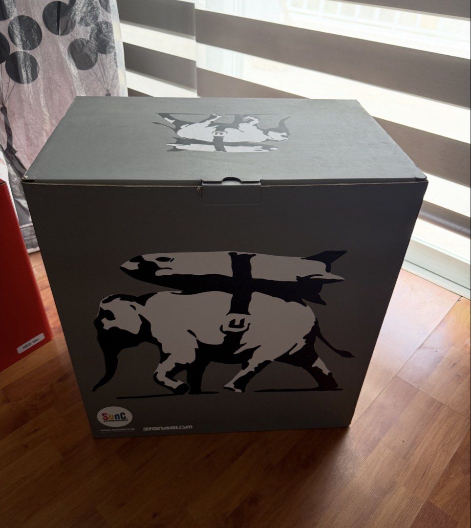 Art toys (Category: Designer & Blind Box Toys) located in Paranaque City. Submitted by johnrramirez88 (Listing ID 1468192068, Image 2). Description: Art toys for sale .