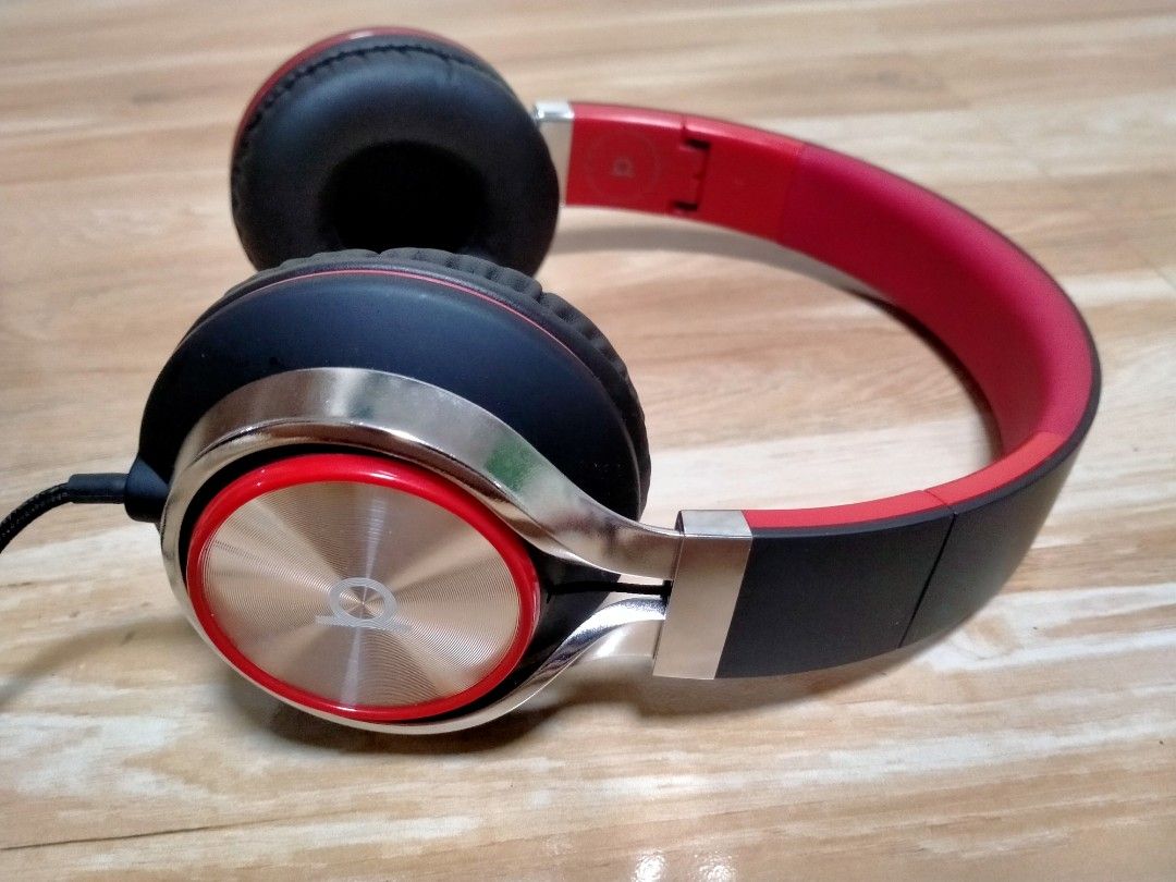 ARTIX CL750 HEADPHONE (Category: Headphones & Headsets) located in Cabuyao City. Submitted by Bike_Clothing10 (Listing ID 1468164803, Image 2). Description: READ FIRST... FOR SALE: ARTIX CL750 HEADPHONE Excellent Condition Loud Sound Very solid and superb quality sound Button All Working Legit PRICE: 1500 + SF SRP: 4K+ PICK UP OR SHIPPING LOCATION: Cabuyao Laguna -NO COD/COP- DM📩.
