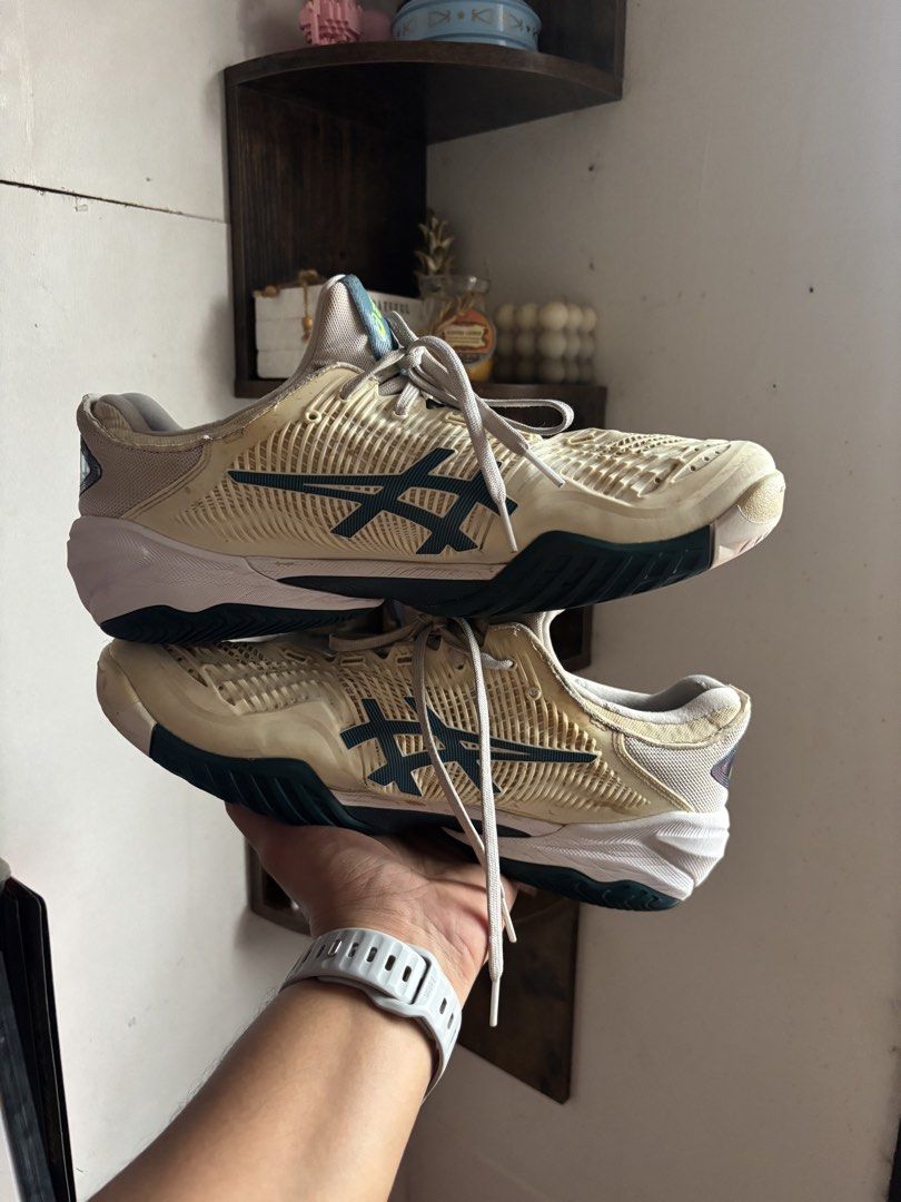 Asics Court FF3 (Category: Sneakers) located in Valencia. Submitted by bukidthrift (Listing ID 1468174643, Image 2). Description: SIZE 10.5 US | 9.5 UK | 44.5 EUR | 28.25 CM VERY GOOD CONDITION NOTE: THRIFTED PAIR ONLY. PLEASE MANAGE YOUR EXPECTATIONS. PAYMENT FIRST ✅ NO COD/COP ❌ MOP - GOTYME BANK/GCASH 💳 BUKIDNON MINDANAO LOC 📍.