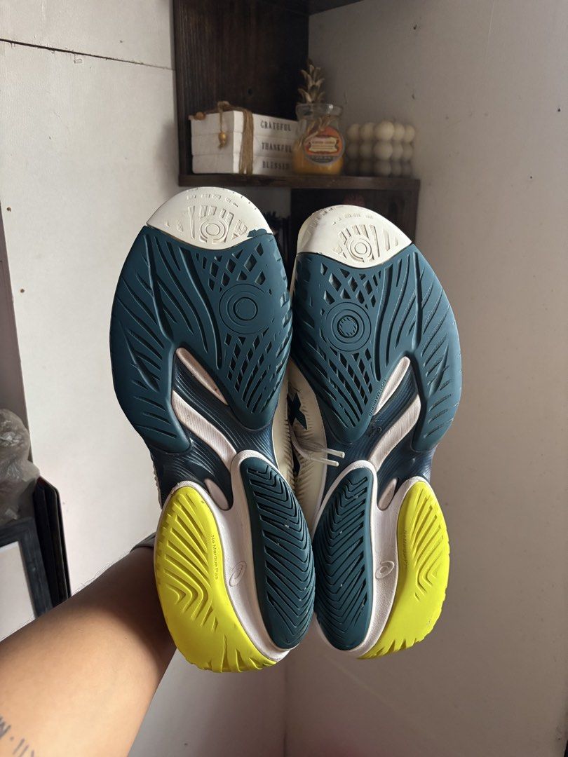 Asics Court FF3 (Category: Sneakers) located in Valencia. Submitted by bukidthrift (Listing ID 1468174643, Image 3). Description: SIZE 10.5 US | 9.5 UK | 44.5 EUR | 28.25 CM VERY GOOD CONDITION NOTE: THRIFTED PAIR ONLY. PLEASE MANAGE YOUR EXPECTATIONS. PAYMENT FIRST ✅ NO COD/COP ❌ MOP - GOTYME BANK/GCASH 💳 BUKIDNON MINDANAO LOC 📍.