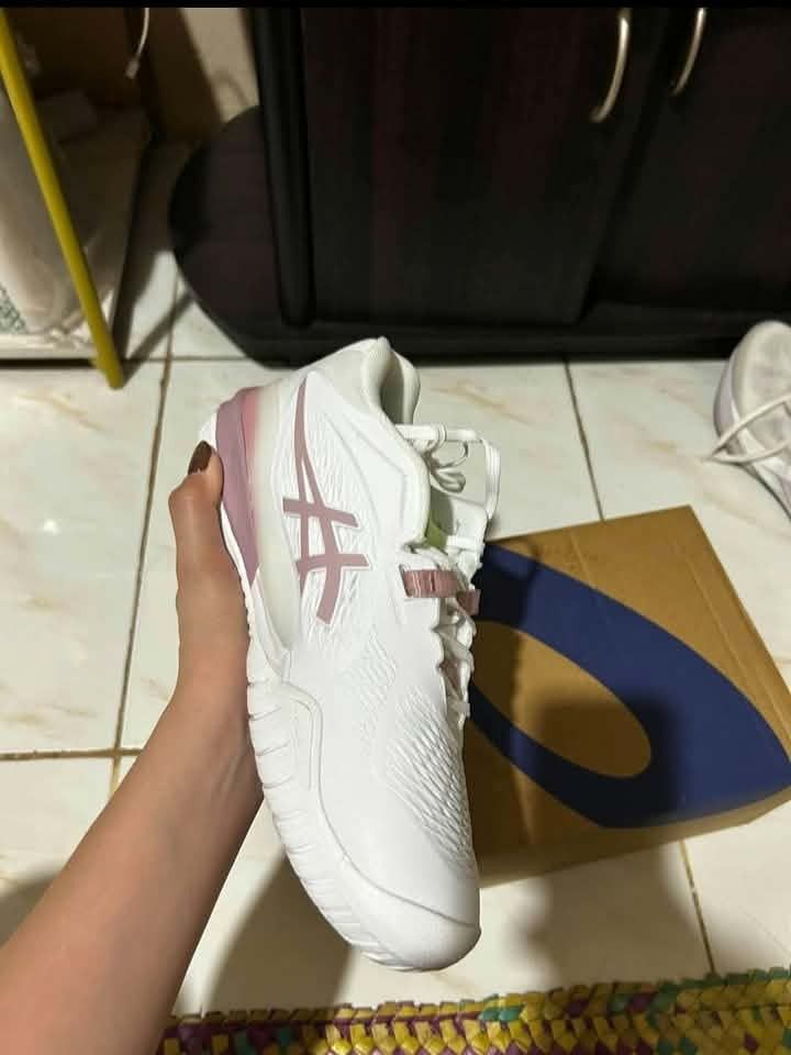 Asics GEL RESOLUTION X (Category: Sneakers) located in Manila. Submitted by prelovedgarmentstuff (Listing ID 1468139899, Image 1). Description: Asics GEL RESOLUTION X US 7 women used liked 3 or 4 times only very good condition no issue complete wt box.